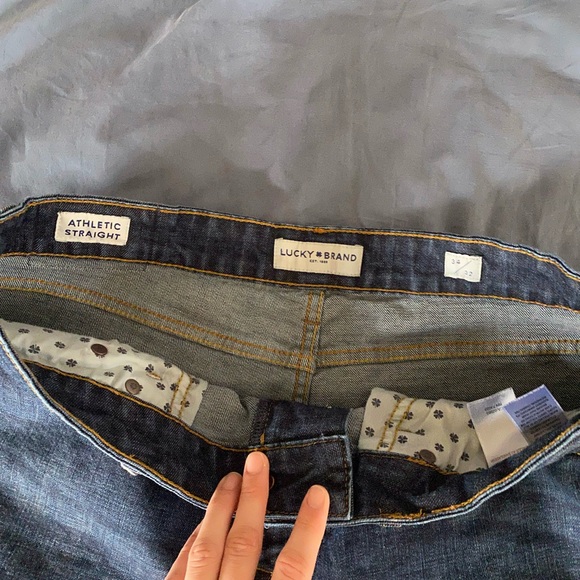 Lucky Brand Men’s, Athletic Straight, Medium-wash Jeans. Size 34x32. - Picture 5 of 6